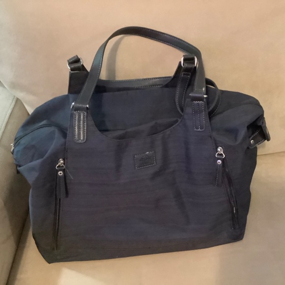 2 Roots Carry All Bags - Picture 5 of 9